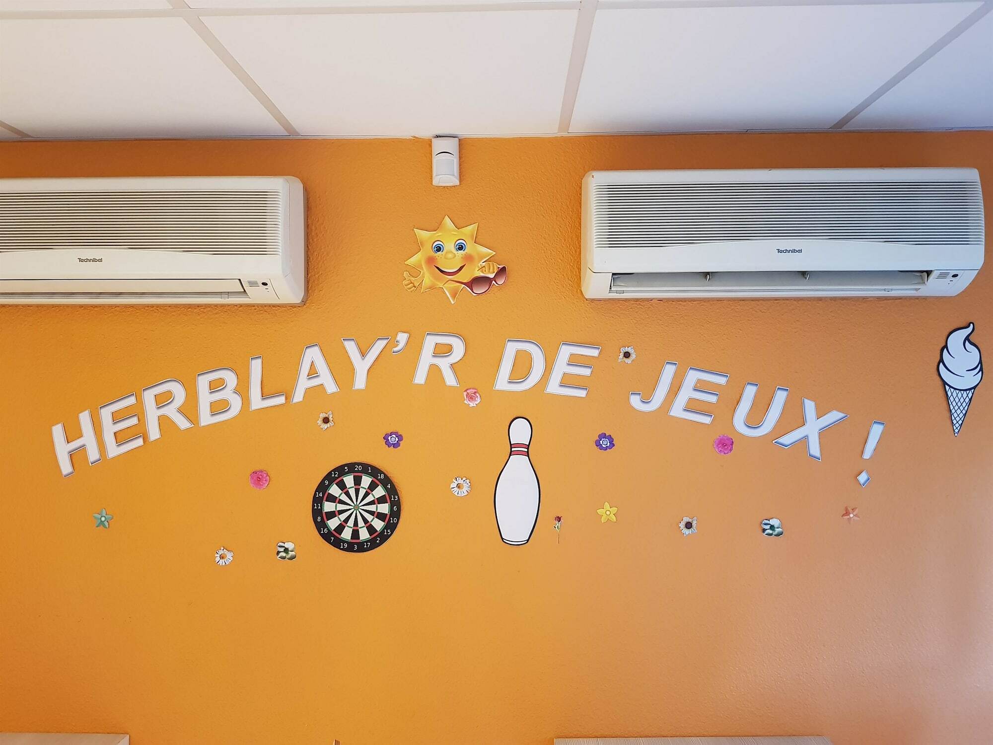 Premiere Classe Herblay Exteriör bild